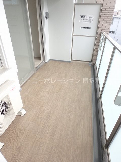 エンクレスト空港通り  ベランダ
