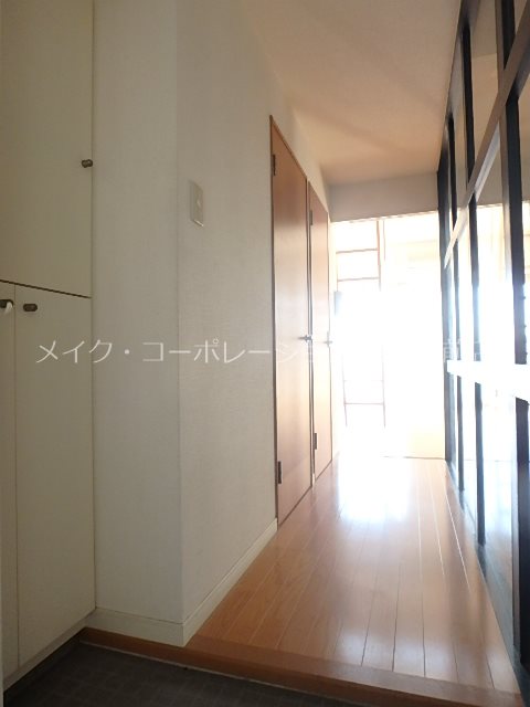 玄関 ハイディングプレイス東比恵 玄関