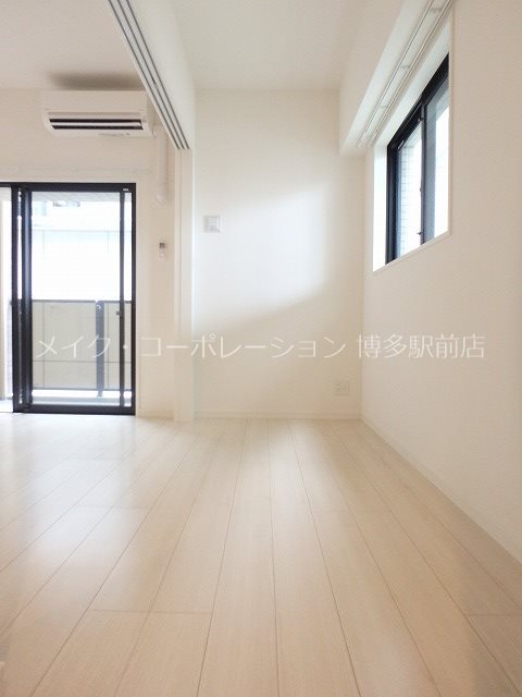 ※階数でキッチン・建具・扉・フローリングの色は違います グランフォーレ博多駅プレミア その他7