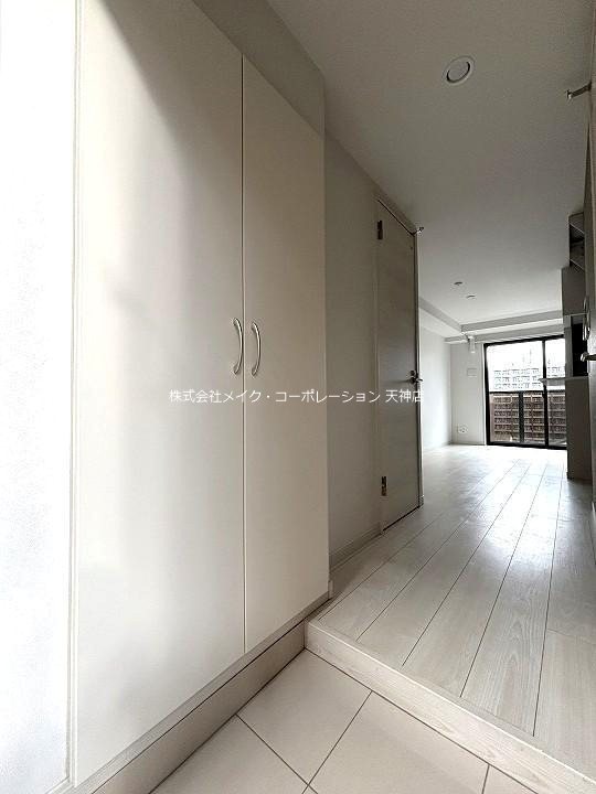 玄関 MODERN PALAZZO天神東グランM 玄関