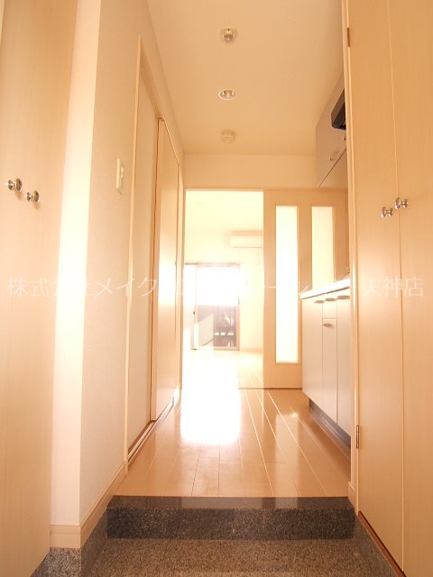 アソシアグロッツォ平尾駅前  玄関