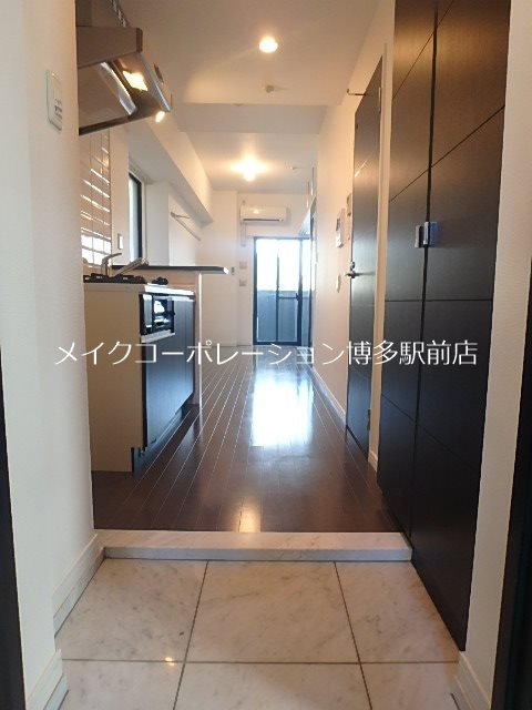 ルネッサンス21赤坂けやき通り 玄関