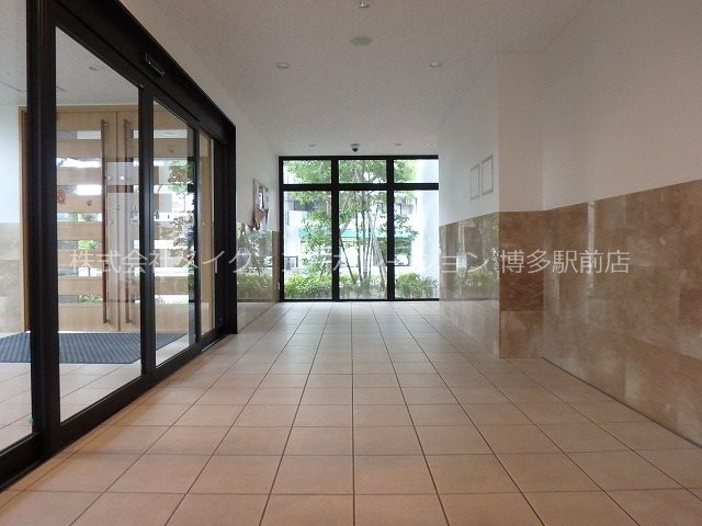 ロビー アペゼミマナ その他2