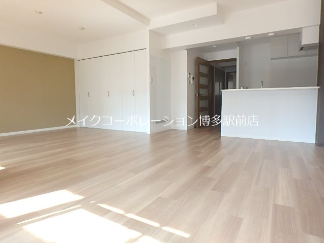 同物件別部屋引用・現状優先です♪ アビターレ南天神 リビング