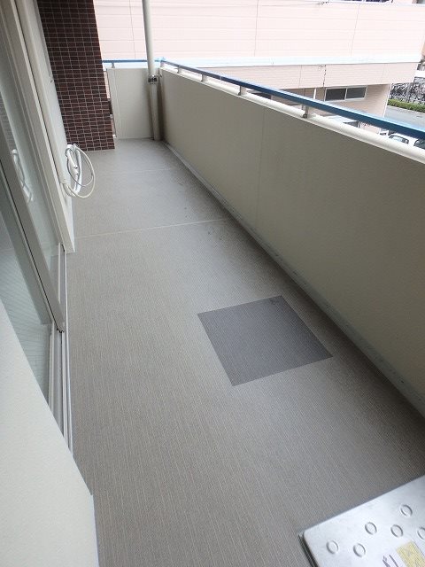 ※写真は同シリーズ引用 ネストピア博多グランドステージⅡ ベランダ