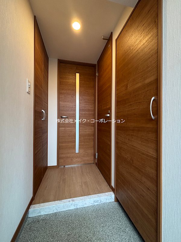 玄関 フィオーレ西新 玄関