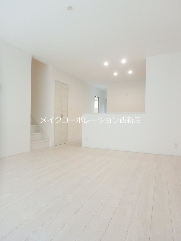 すみか西新 リビング