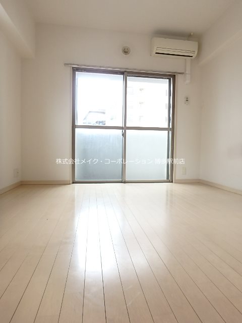 グランドシャルマン博多駅前 ベッドルーム