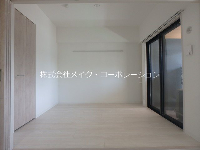 EREINA ベッドルーム