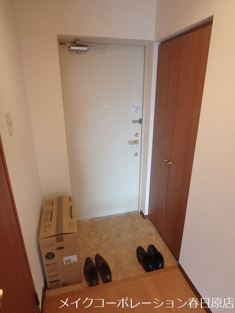 写真は同型タイプ アムフルッス 玄関