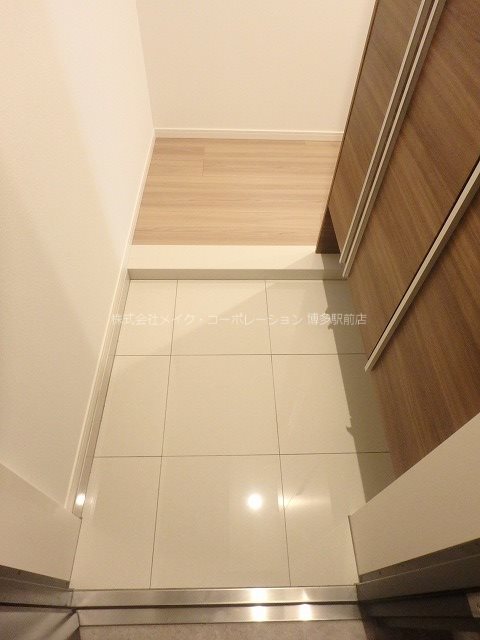 アメックス博多県庁前 玄関