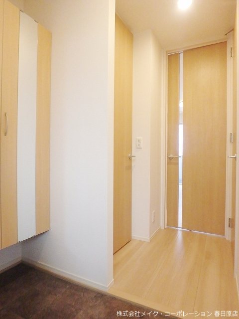 写真は同型タイプ メゾン'Q' 玄関