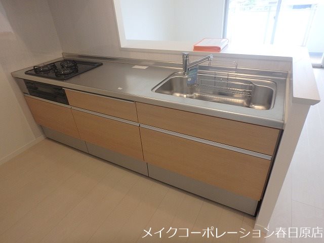 写真は同型タイプ コントロモア キッチン