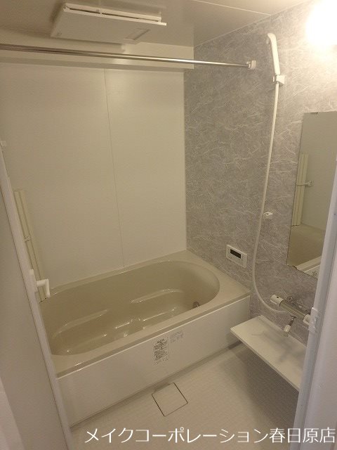 写真は同型タイプ コントロモア 風呂画像