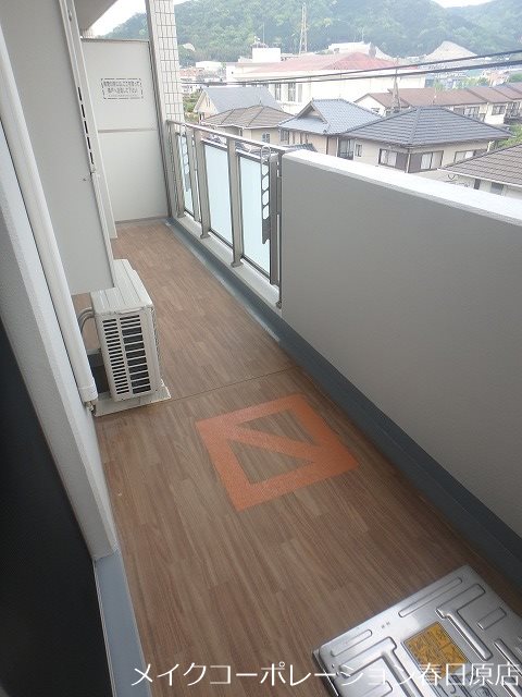 写真は同型タイプ コントロモア ベランダ