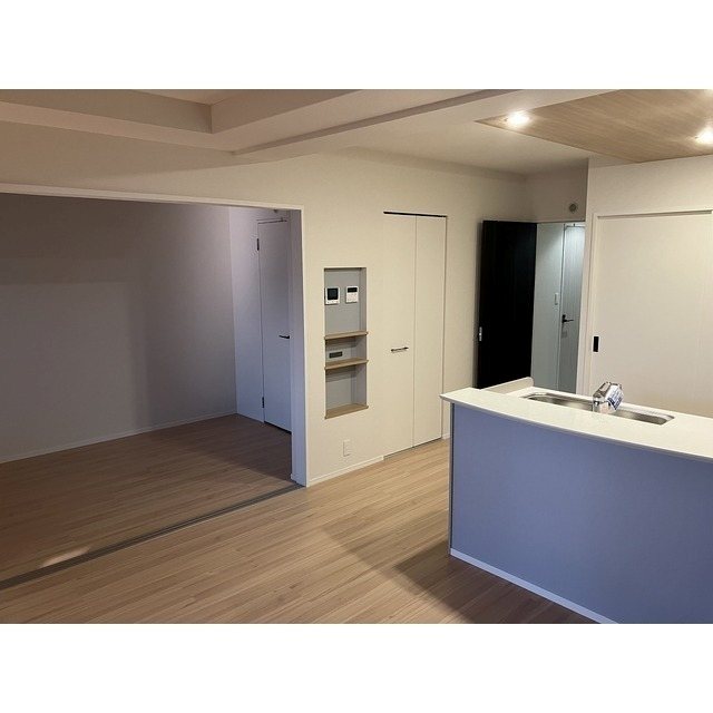 リビング コンチネンタル リビング