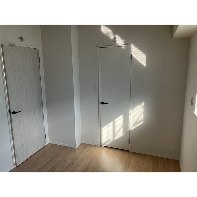 ベッドルーム コンチネンタル ベッドルーム