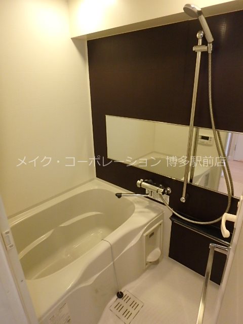 バス エンクレストNEO博多駅南 風呂画像