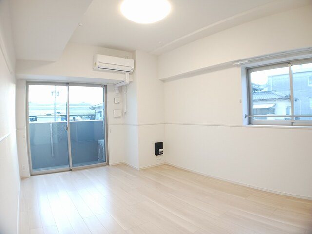 リビング グランド ライン リビング