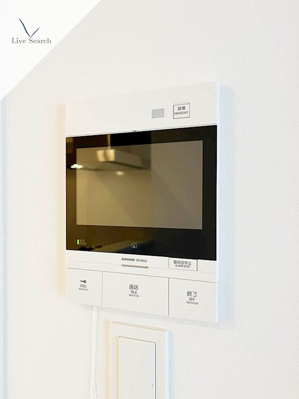 写真は同型タイプ Hakata Station South その他5