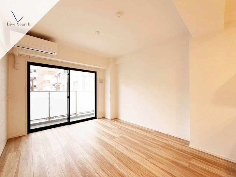 写真は同型タイプ Hakata Station South その他14