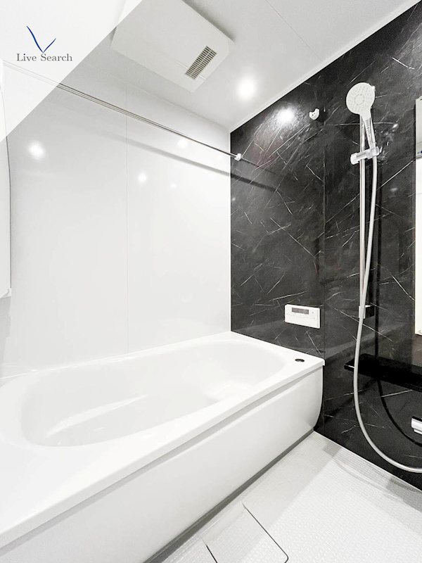 写真は同型タイプ Hakata Station South 風呂画像