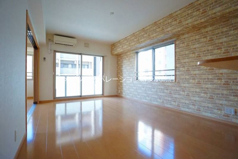 ※壁紙は異なる可能性もございます。 WE大濠公園 リビング