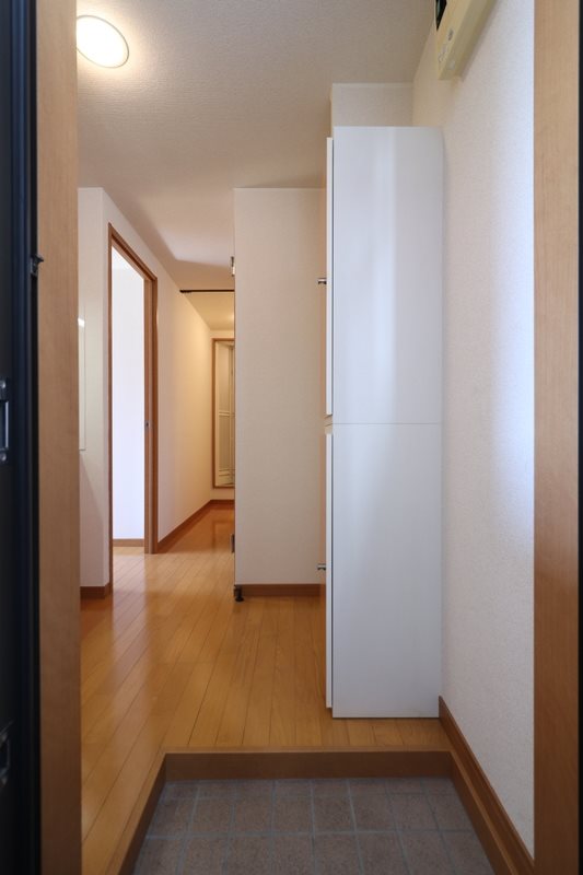 玄関 GOLDWING西新南 玄関