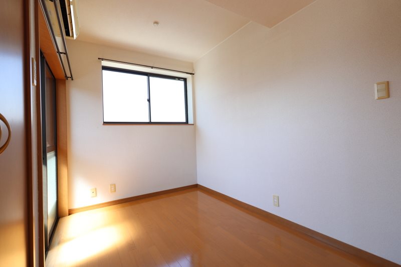 リビング GOLDWING西新南 リビング