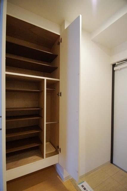 F･PARCGRANDMARK天神 玄関