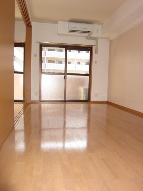 ベッドルーム クラジューペール ベッドルーム