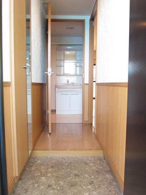 クラジューペール 玄関