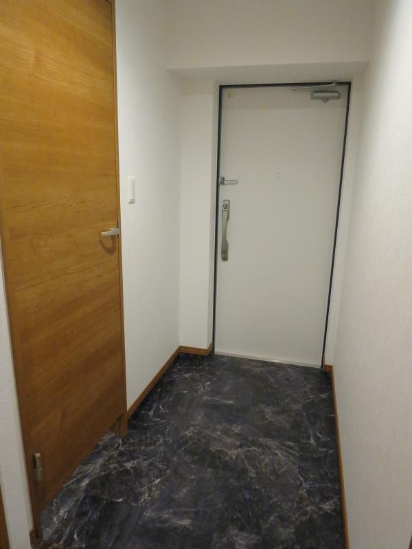 Luminous Terrace 諸岡 玄関