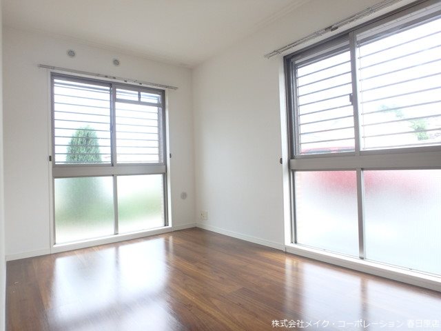 プルヌス コリーヌ ベッドルーム