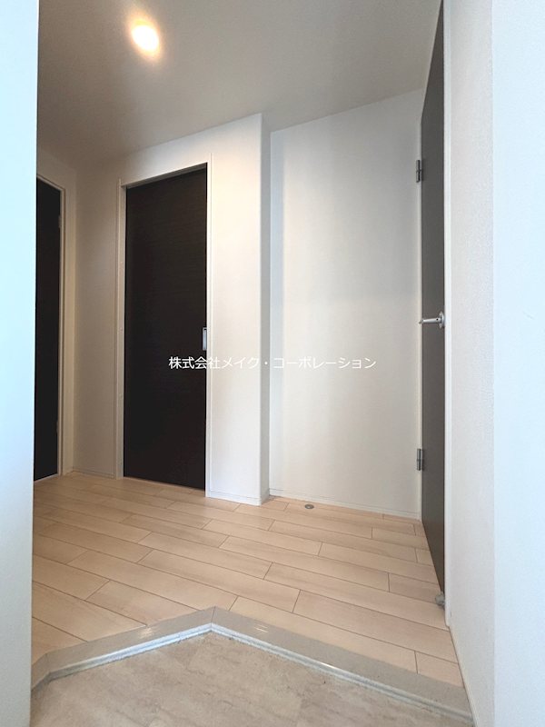 メゾンドわさび 玄関