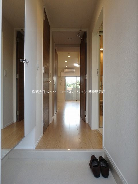 ウェルブライト美野島 玄関