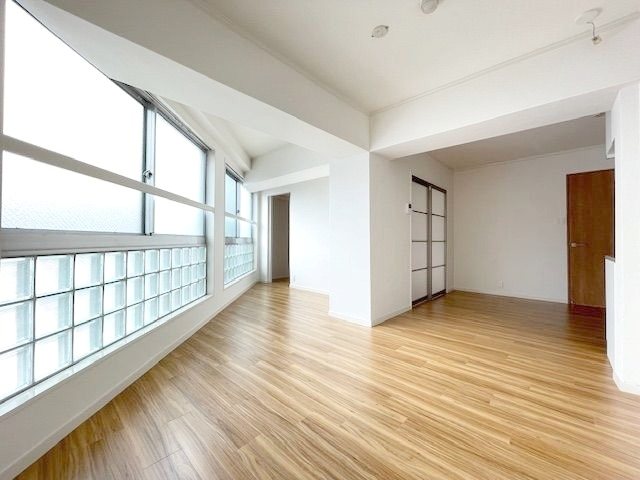 アベニュー井上ビル リビング