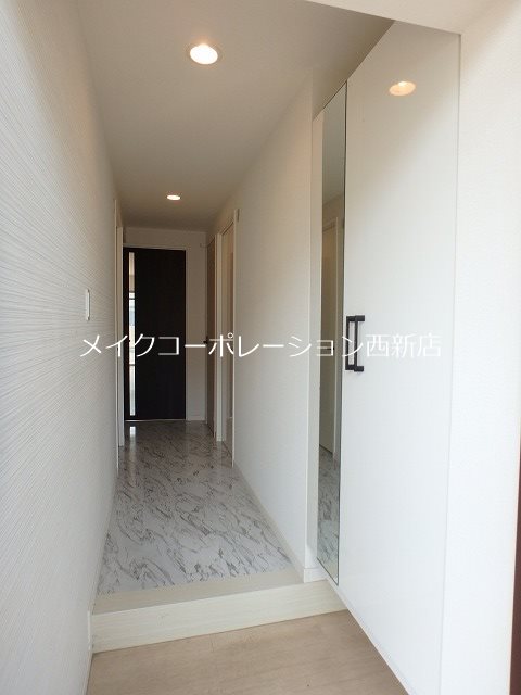 サンライフ・リラ 玄関