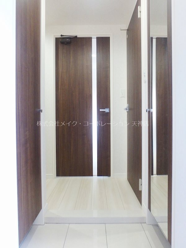 ネストピア薬院東  玄関