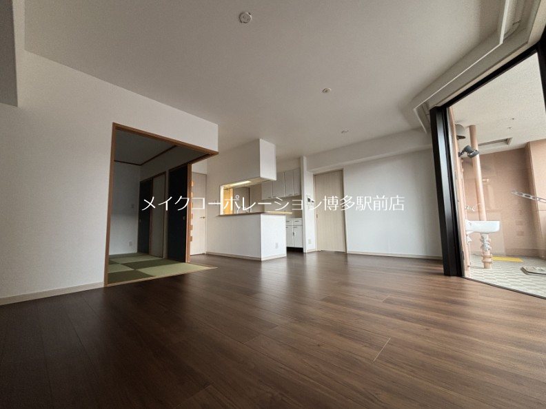 アプローズ薬院デュオウエスト リビング