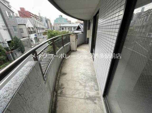 エレガンス秋山 ベランダ