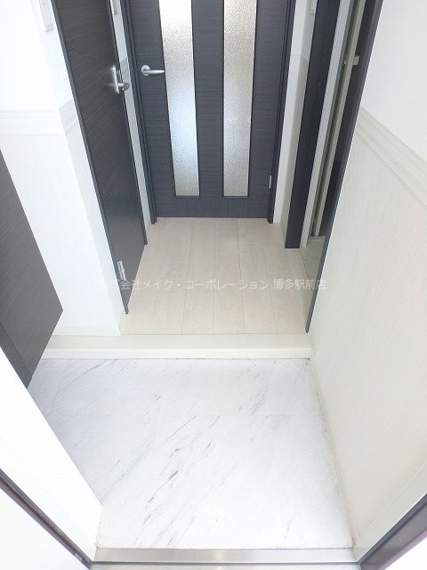 M･Rレジデンス博多 玄関