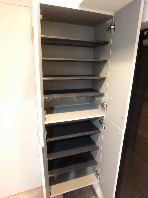 三島マンション博多駅東 玄関