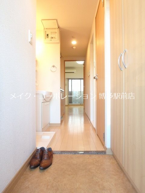 エステムコート博多駅前アヴェール 玄関
