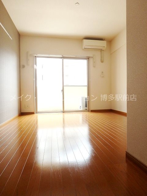 ※入居中の為別部屋写真使用現状優先 エムティースクエア吉塚駅前 ベッドルーム