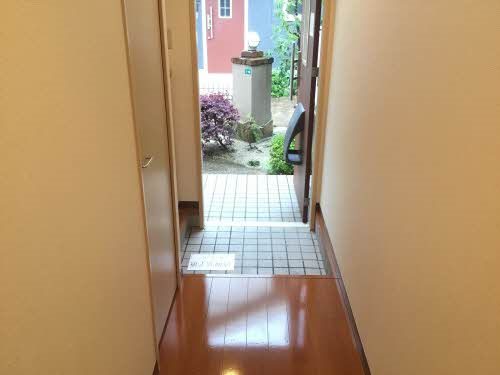 フォーゲル・ハピネス A棟 玄関