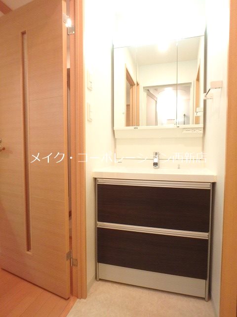 洗面所 ドミール西新~ネット無料~ その他1