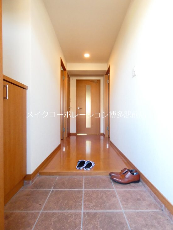 ※入居中の為別部屋写真使用現状優先 アクアリア平尾浄水 玄関