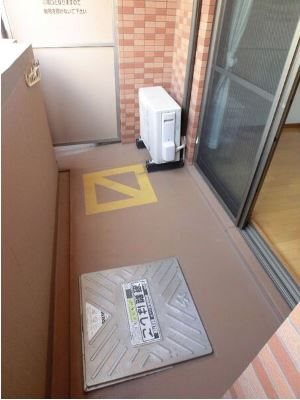 フローレス東比恵  ベランダ