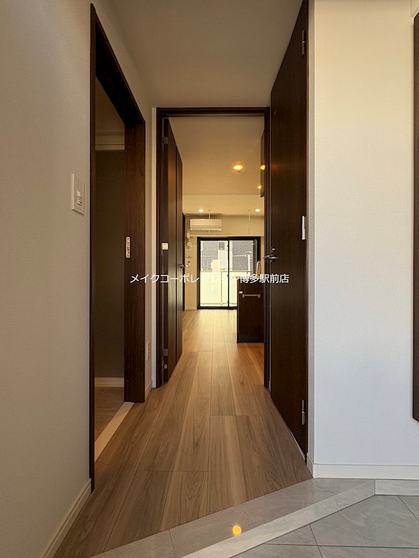 SEASON  FLATS　渡辺通 玄関